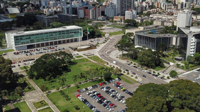 TCE PR forma comissão de novo concurso para auditores