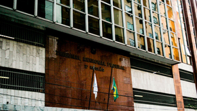 Concurso TRF2: conheça o perfil da banca Instituto AOCP